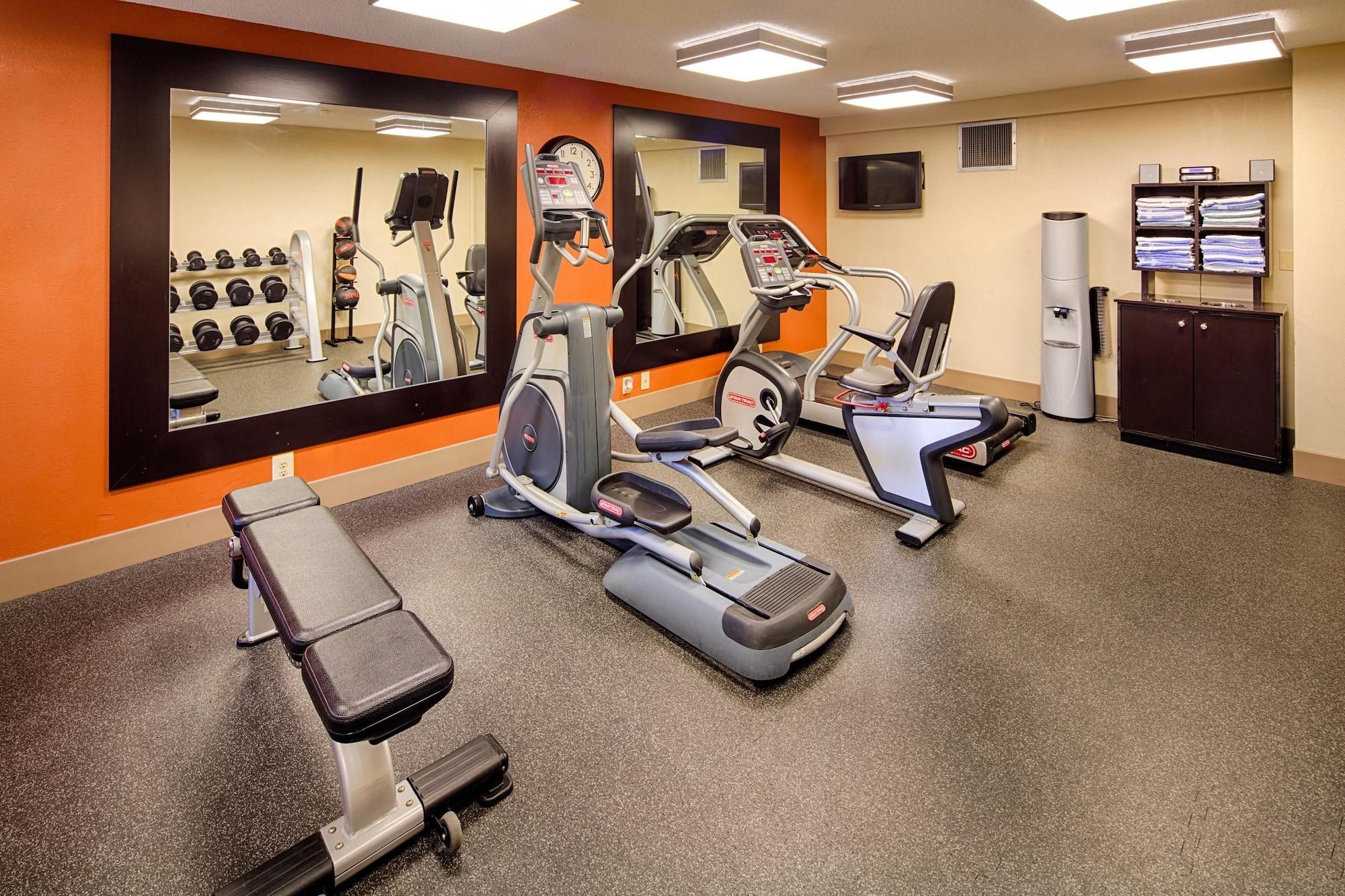 Motel 6 Fayetteville - I-95 المظهر الخارجي الصورة