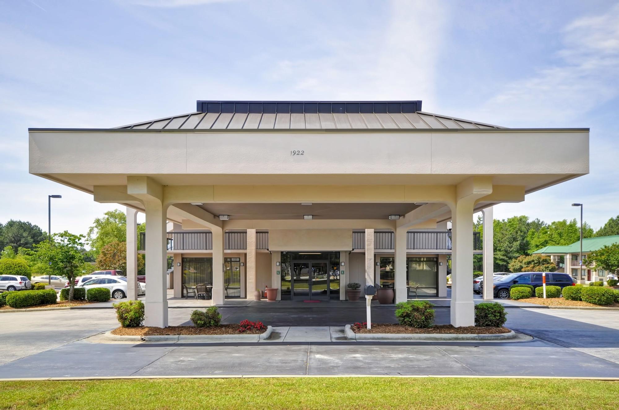 Motel 6 Fayetteville - I-95 المظهر الخارجي الصورة