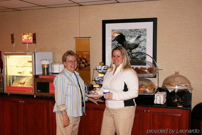 Motel 6 Fayetteville - I-95 المطعم الصورة